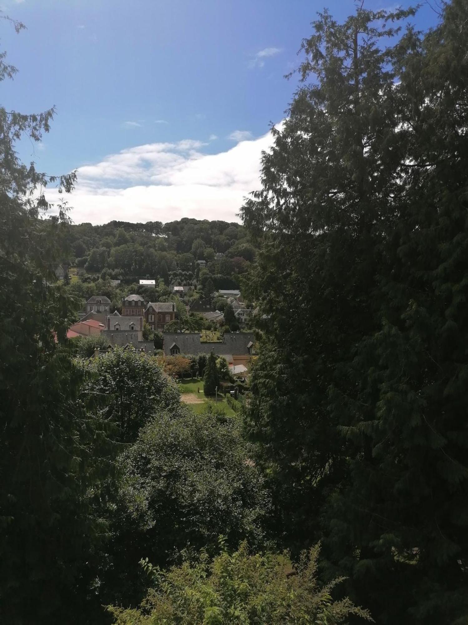 אטרטאט Villa Eliane - Parking Prive מראה חיצוני תמונה